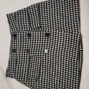 NWT. Women's Forever21 Houndstooth Skirt